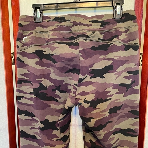 Zyia Active Joggers - NWOT - Size M - Picture 4 of 9